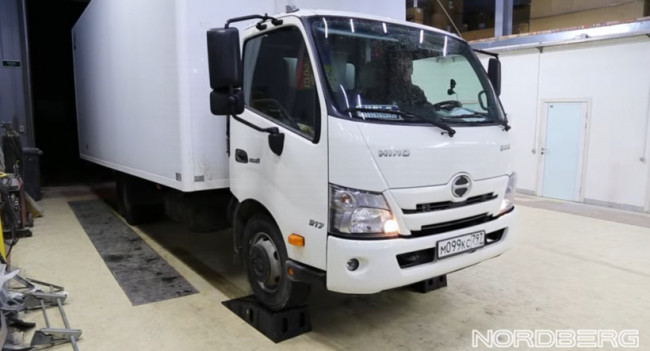 Трапы напольные (эстакада), нагрузка 2,5 тонны (комплект 2 шт.) NORDBERG N30R2.6 01-00000719 Трапы напольные (эстакада), нагрузка 2,5 тонны (комплект 2 шт.) NORDBERG N30R2.6 01-00000719