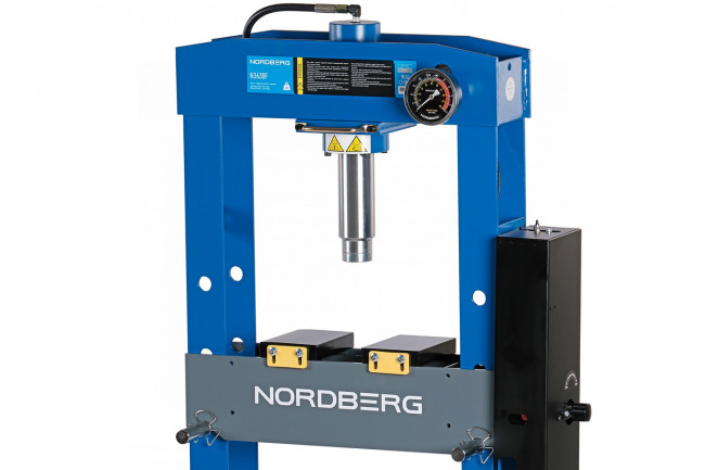 Пресс с ножным приводом, усилие 30 тонн NORDBERG N3630F 00-00017863 Пресс с ножным приводом, усилие 30 тонн NORDBERG N3630F 00-00017863