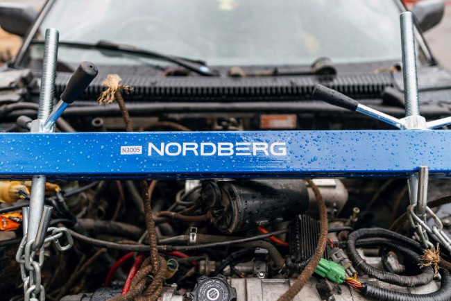 Стенд для вывешивания двигателей 500 кг, L=150 см NORDBERG N3005 000002024 Стенд для вывешивания двигателей 500 кг, L=150 см NORDBERG N3005 000002024